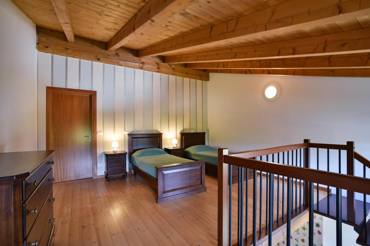 Agriturismo Colombare Teboi ラツィーゼ エクステリア 写真
