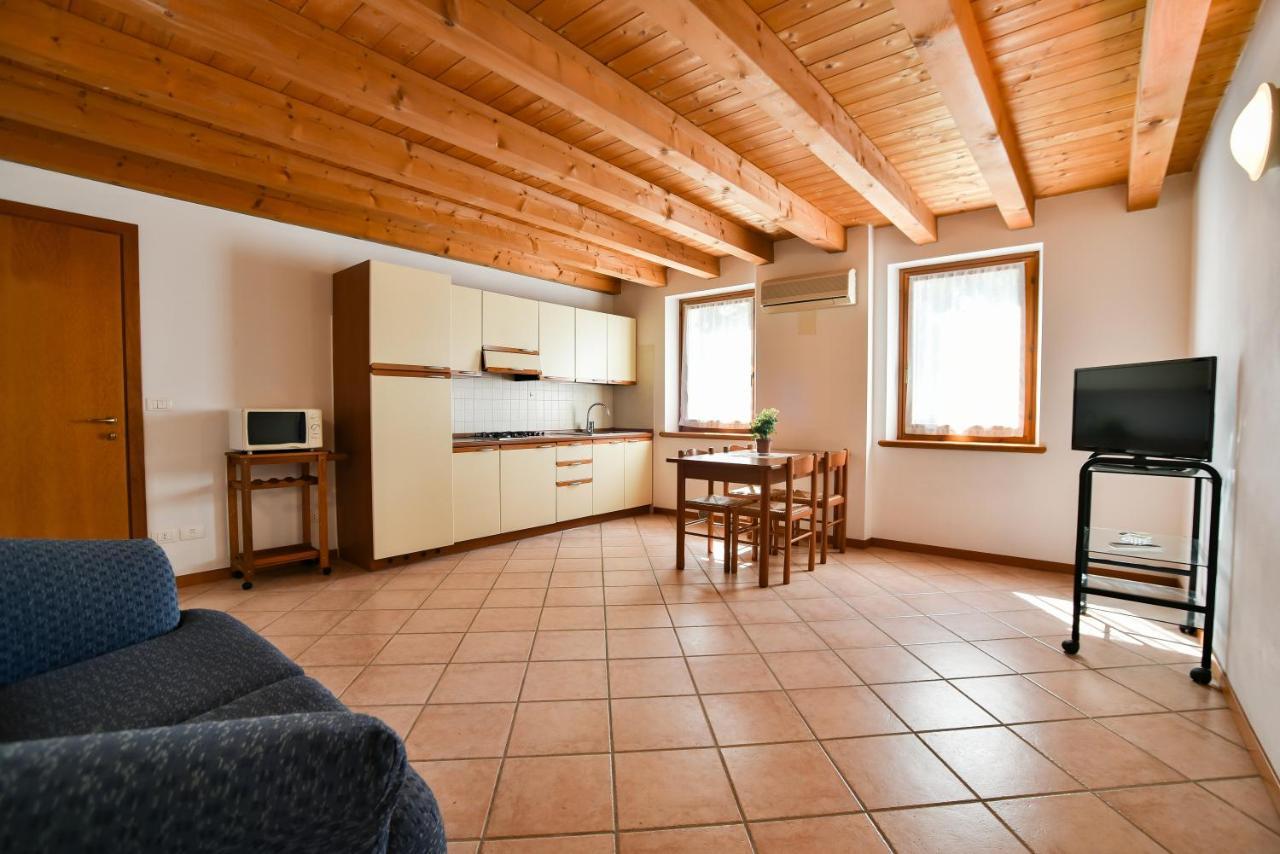 Agriturismo Colombare Teboi ラツィーゼ エクステリア 写真