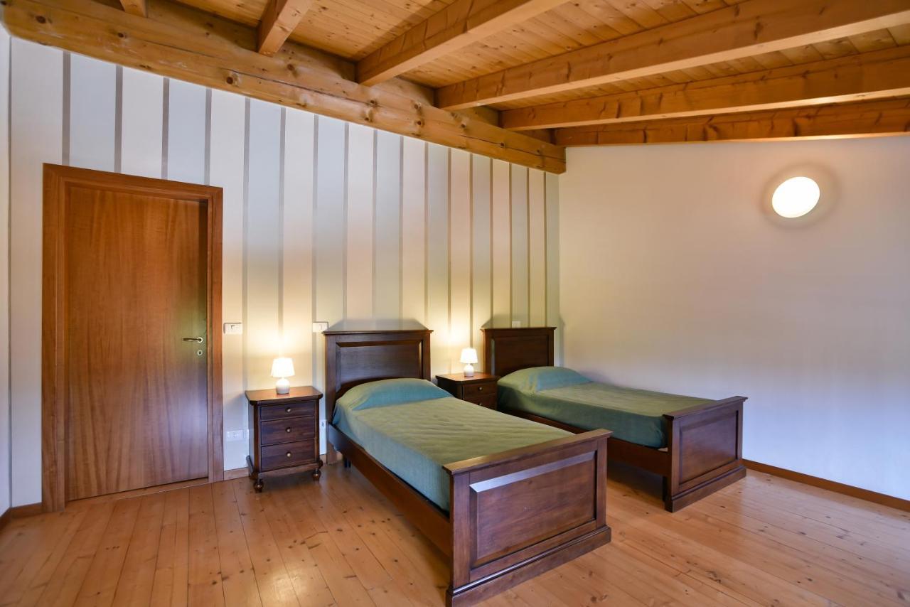 Agriturismo Colombare Teboi ラツィーゼ エクステリア 写真