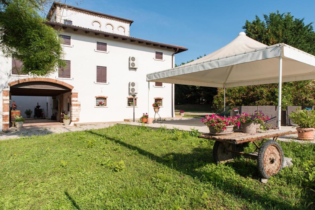 Agriturismo Colombare Teboi ラツィーゼ エクステリア 写真
