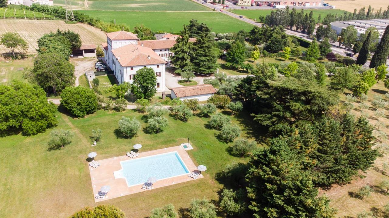 Agriturismo Colombare Teboi ラツィーゼ エクステリア 写真
