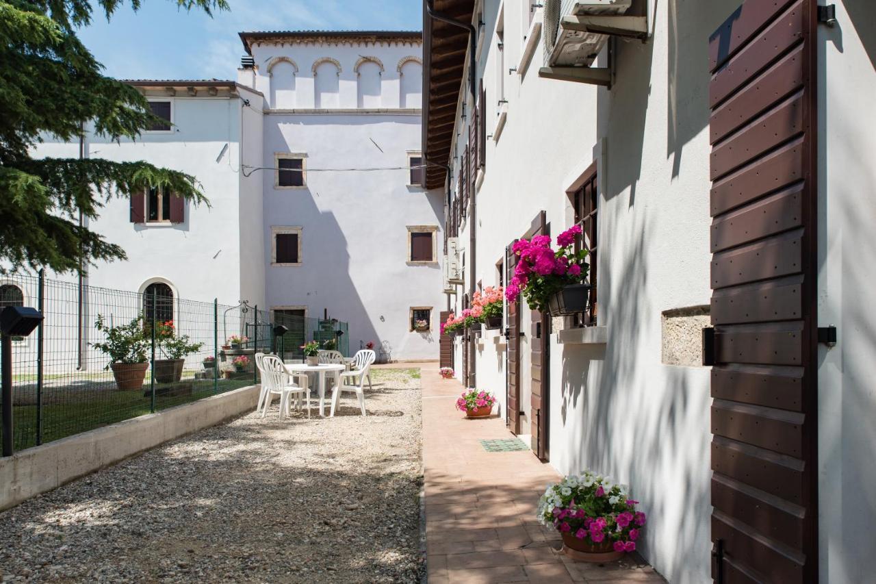Agriturismo Colombare Teboi ラツィーゼ エクステリア 写真