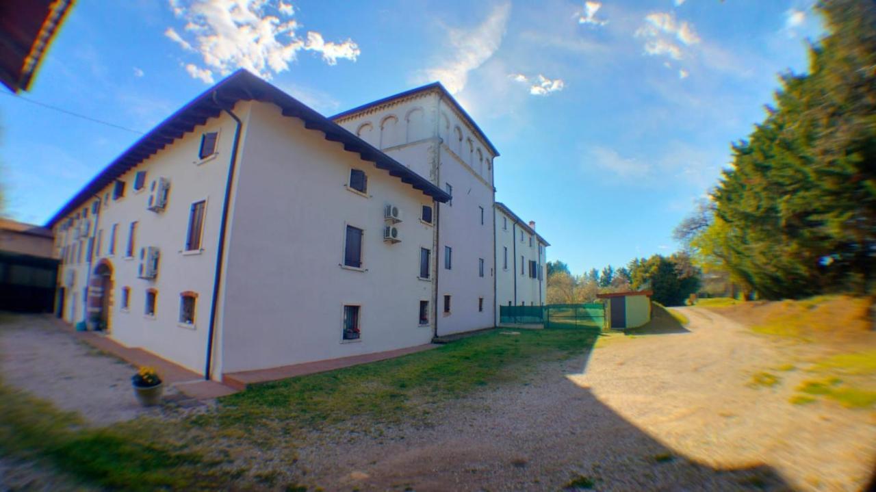 Agriturismo Colombare Teboi ラツィーゼ エクステリア 写真