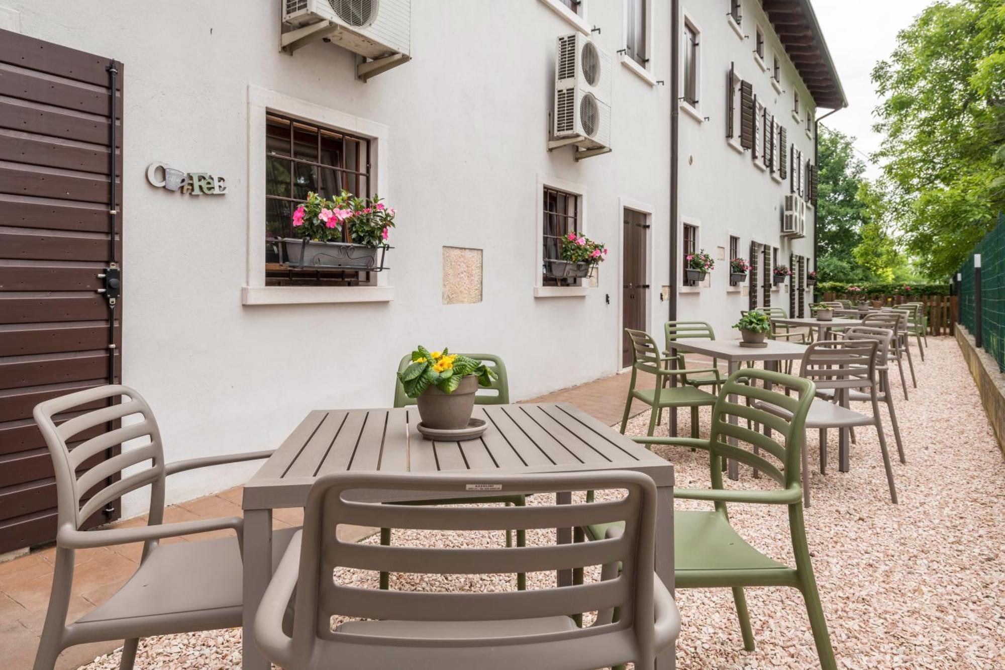 Agriturismo Colombare Teboi ラツィーゼ エクステリア 写真